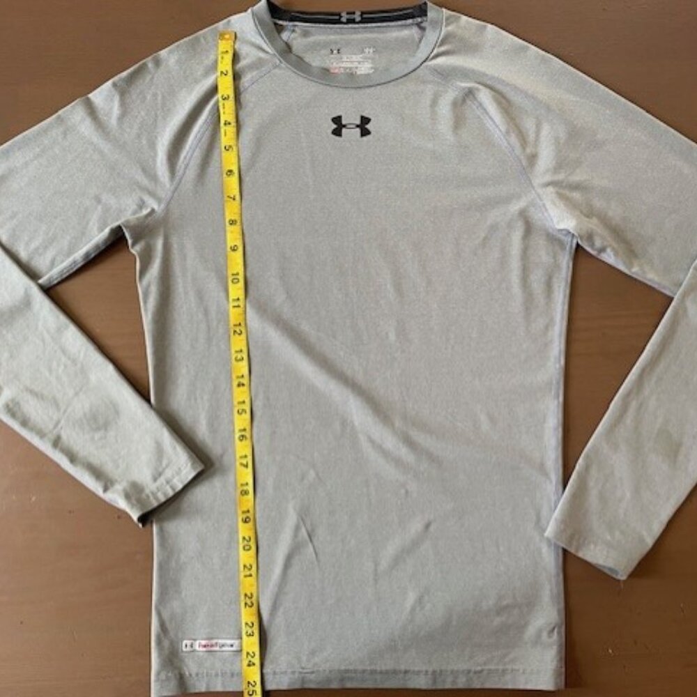 Under Armour Long Sleeve Heat Gear; Color: Grey; Size; Large